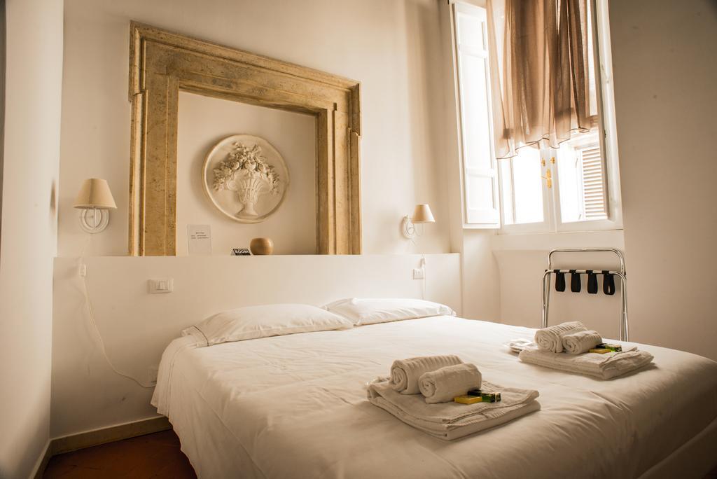 Flowers Apartments Ρώμη Δωμάτιο φωτογραφία