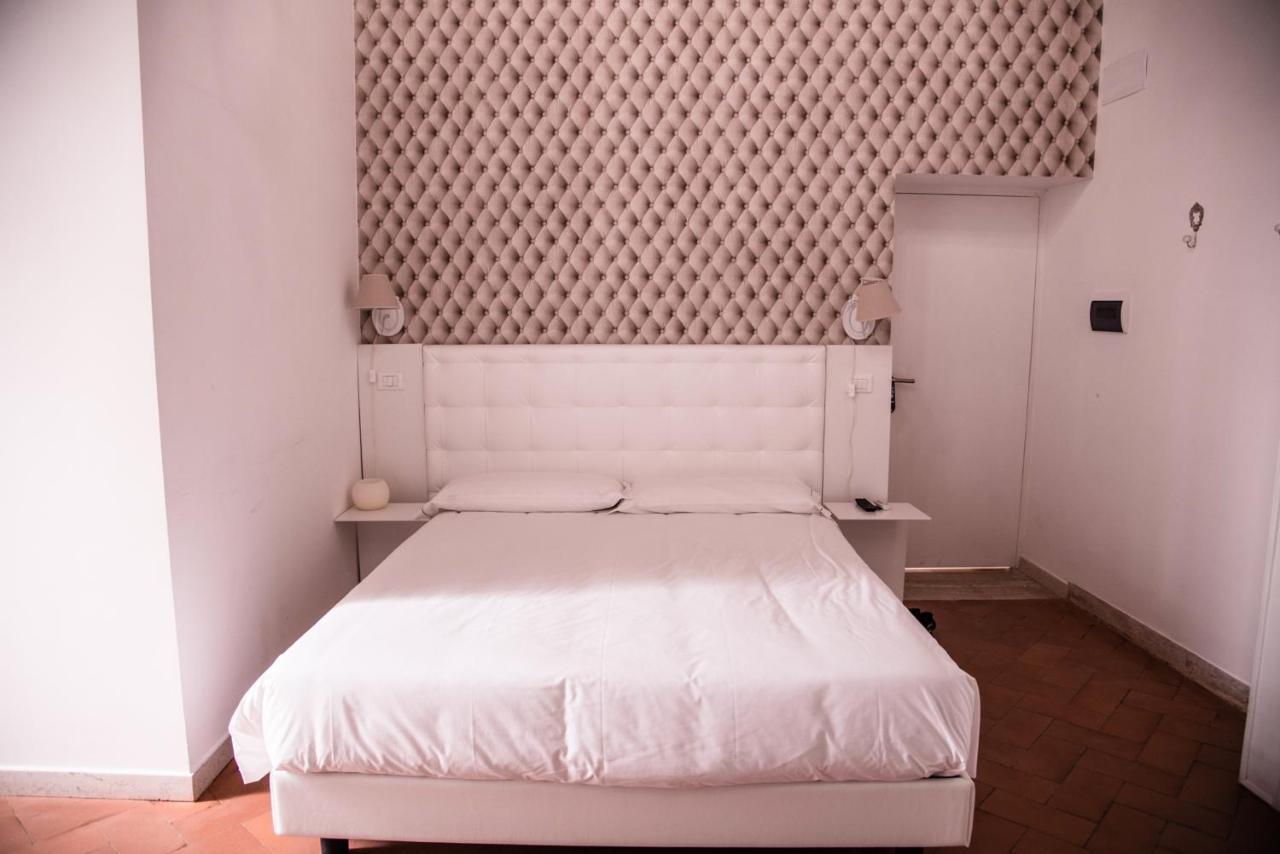 Flowers Apartments Ρώμη Δωμάτιο φωτογραφία
